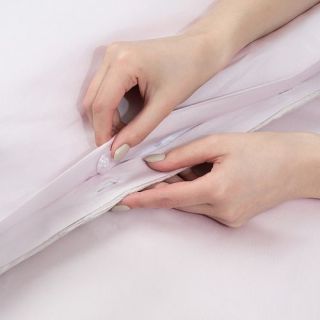 Cleanelly – Комплект постельного белья Цветочный узор (рельефное) в подарочной упаковке, размер Евро