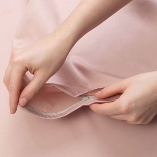Cleanelly – Комплект постельного белья Очарование в подарочной упаковке, размер Евро Cleanelly – Комплект постельного белья Очарование в подарочной упаковке, размер Евро