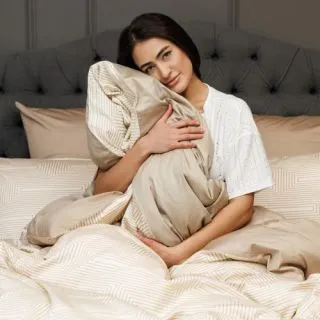 Cleanelly – Комплект постельного белья Иллюзия в подарочной упаковке, размер Дуэт, Евро Cleanelly – Комплект постельного белья Иллюзия в подарочной упаковке, размер Дуэт, Евро