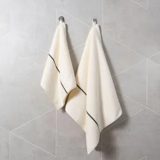 Cleanelly – Полотенце махровое Base del comfort с петелькой, молочный